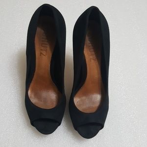 SCHUTZwomens heels size 5B